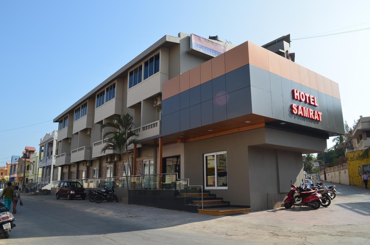 Hotel Samrat Диу Экстерьер фото