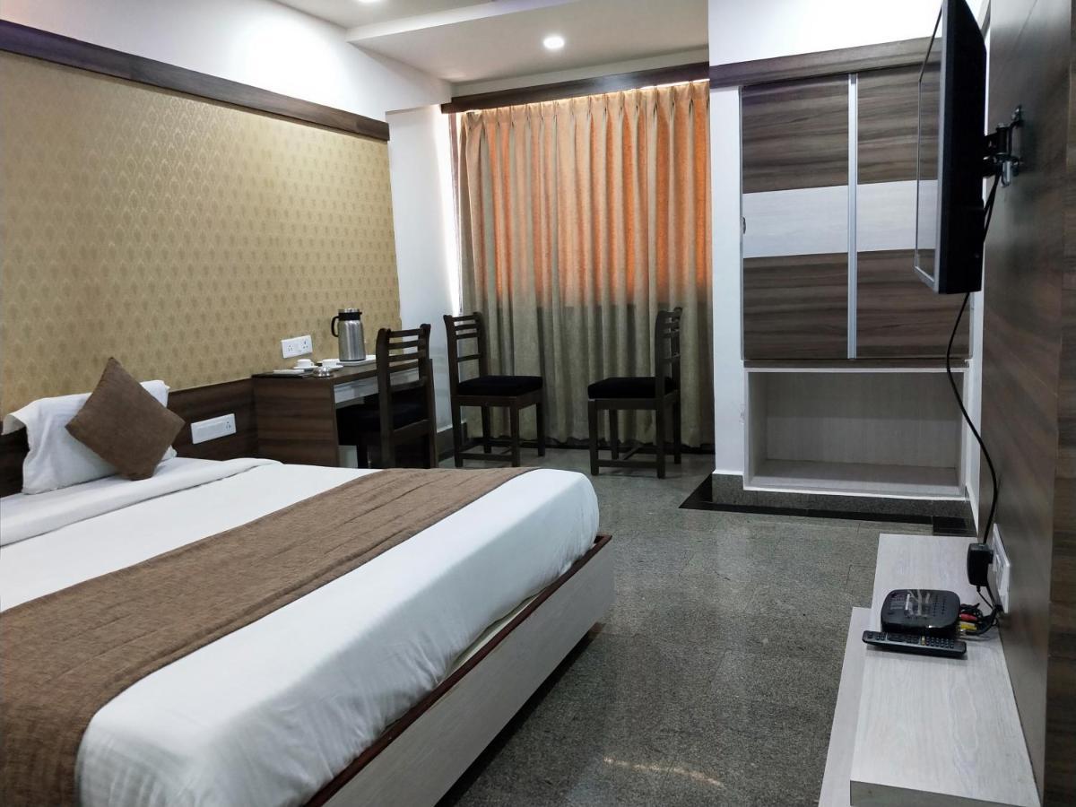 Hotel Samrat Диу Экстерьер фото